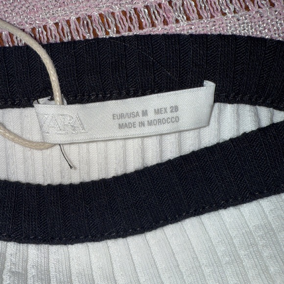 NWT Zara Women’s Contrast Ruffle Top in white with black trim, sz M - Picture 10 of 16